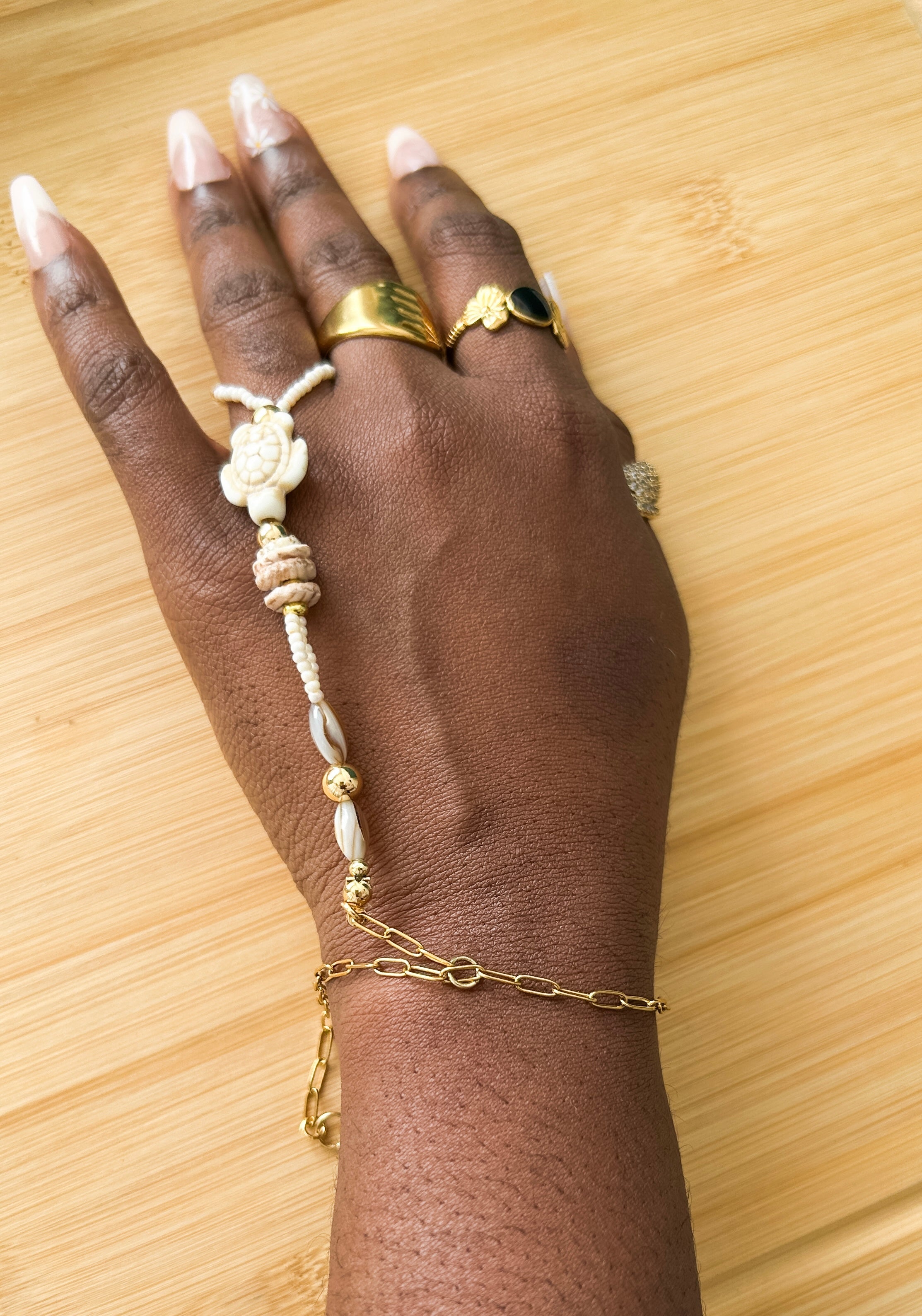 Lemonade hand chain